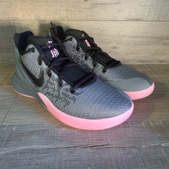 kyrie flytrap pink